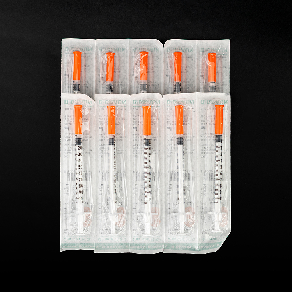insulin-syringes-2.jpg